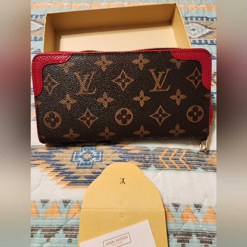 Luxury wallet